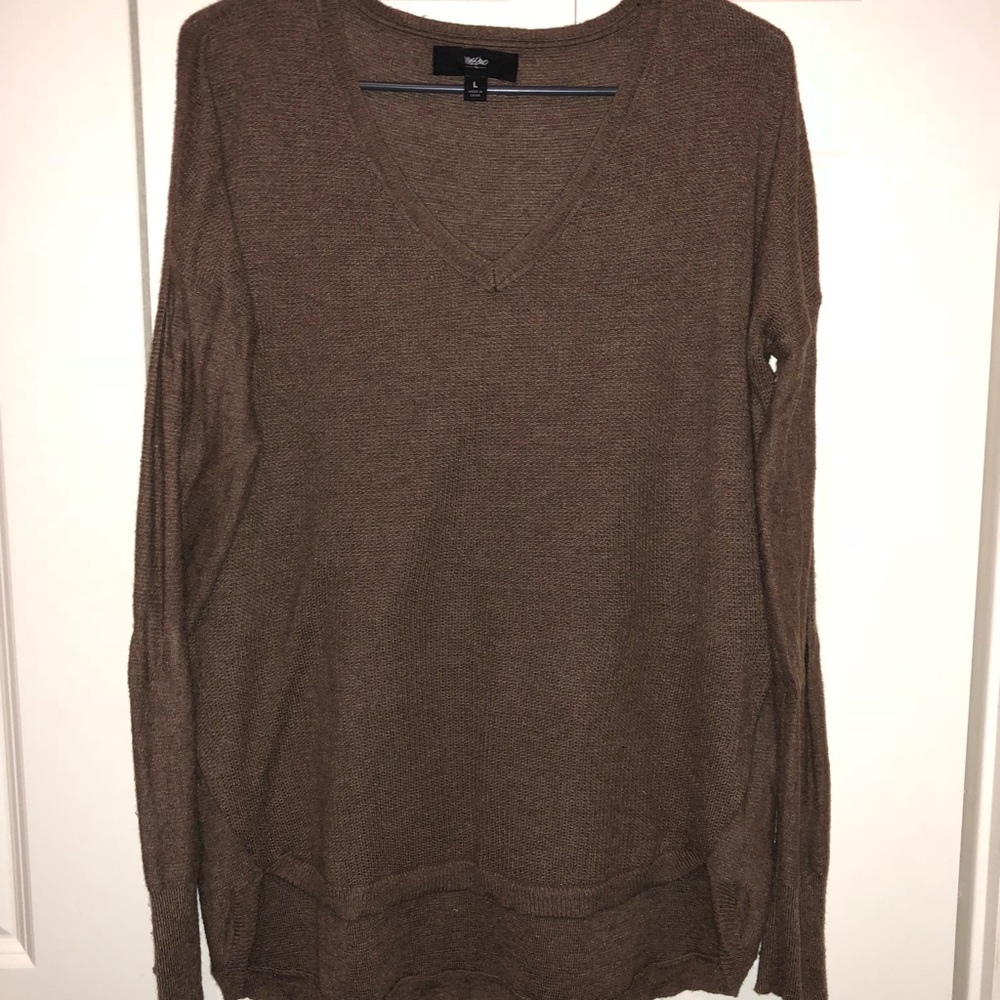 Brown L sweater